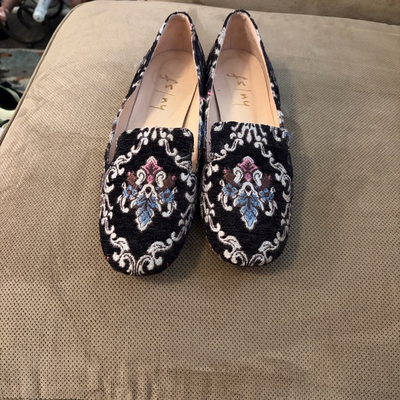 Embroidered Black Floral Loafers - Women's Slip-On Flats - Picture 10 of 10